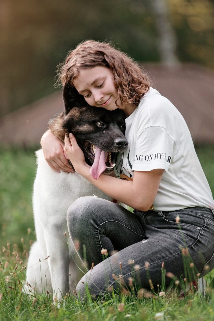 Hund, Mädchen, Liebe