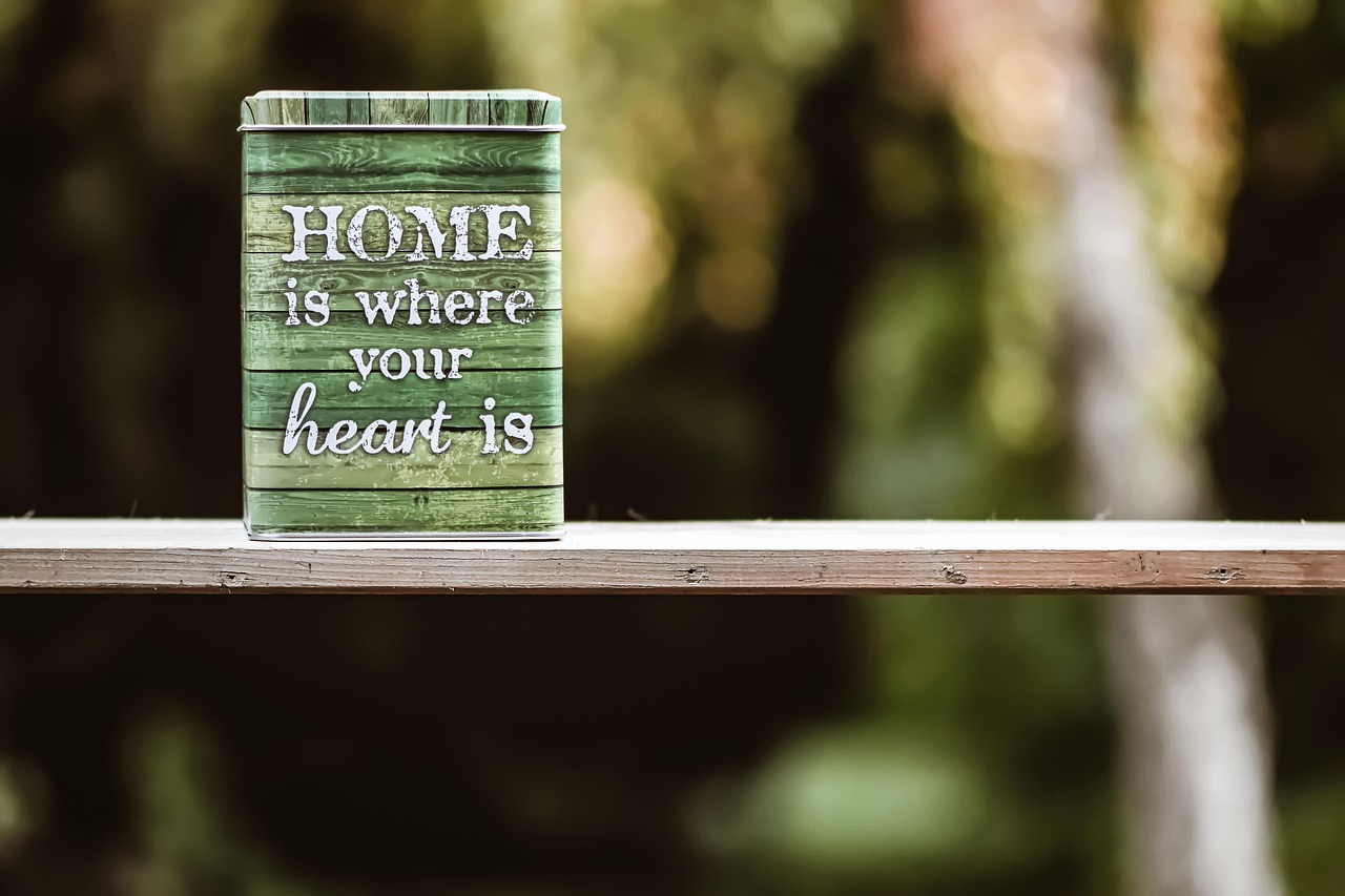 effiziente und sichere speicherl&ouml;sungen f&uuml;r ihre daten und gegenst&auml;nde. entdecken sie unsere vielf&auml;ltigen storage-optionen f&uuml;r privat und beruf.